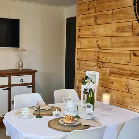 Konukevi Au Jardin D'edel Centre Alsace 3*